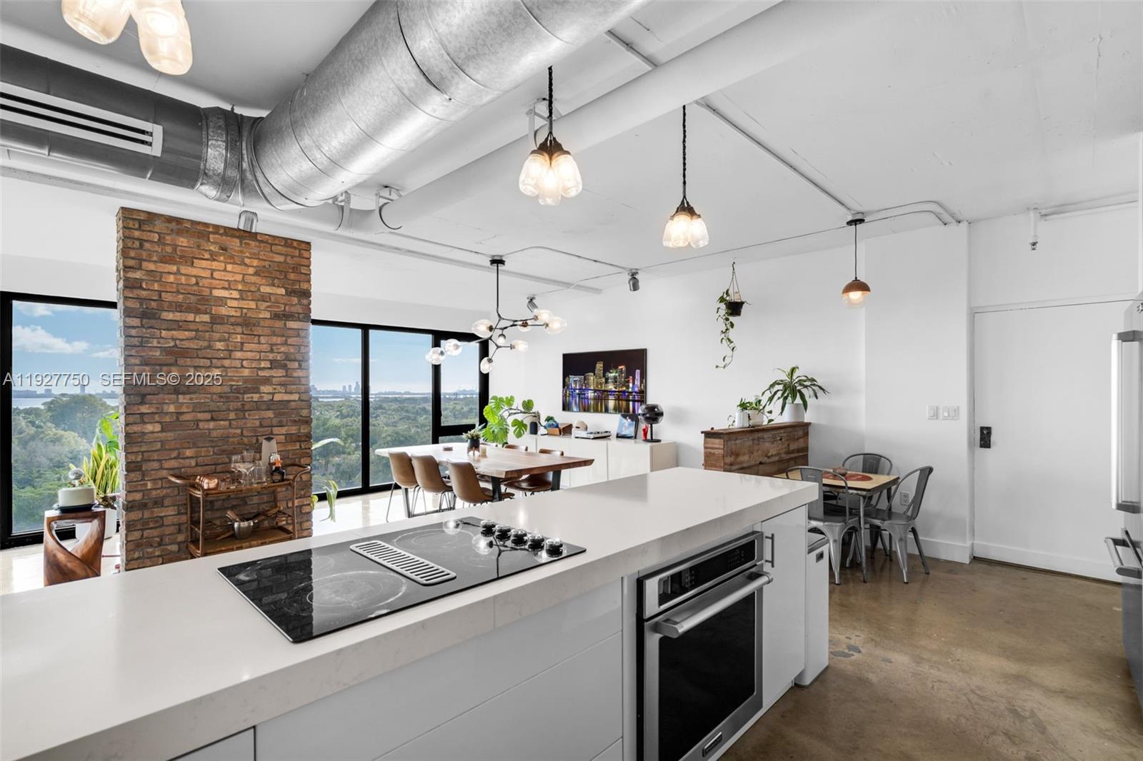 5701 Biscayne Blvd #PH-9 Miami, FL 33137