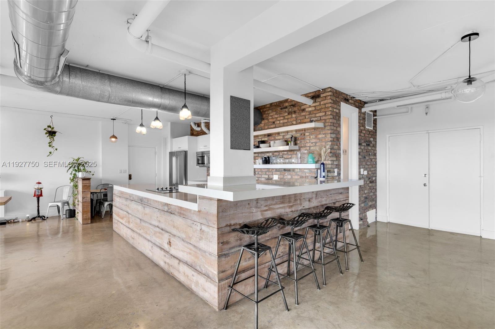 5701 Biscayne Blvd #PH-9 Miami, FL 33137