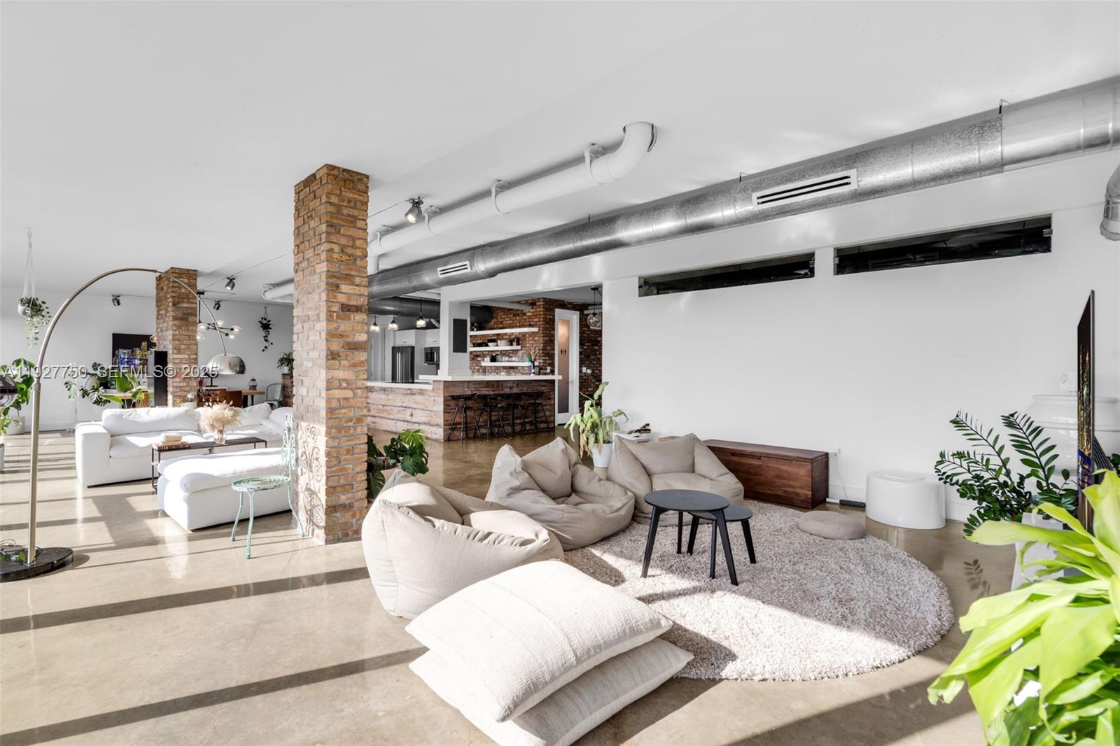 5701 Biscayne Blvd #PH-9 Miami, FL 33137