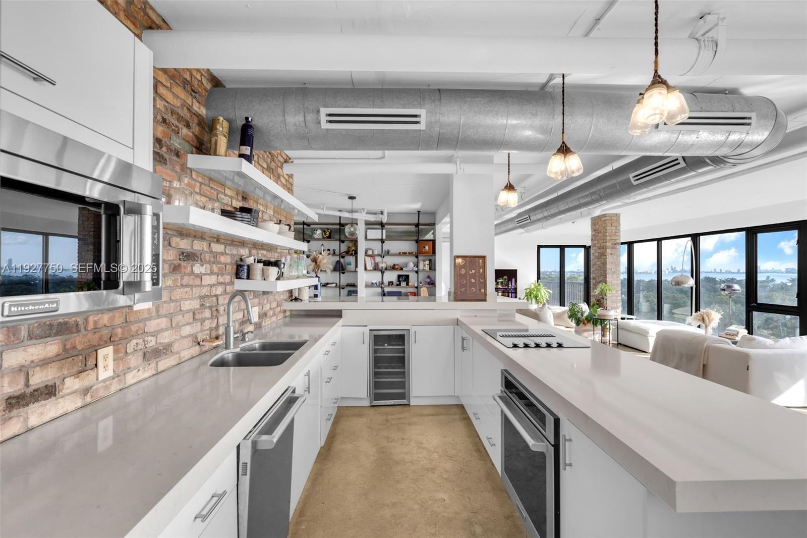 5701 Biscayne Blvd #PH-9 Miami, FL 33137