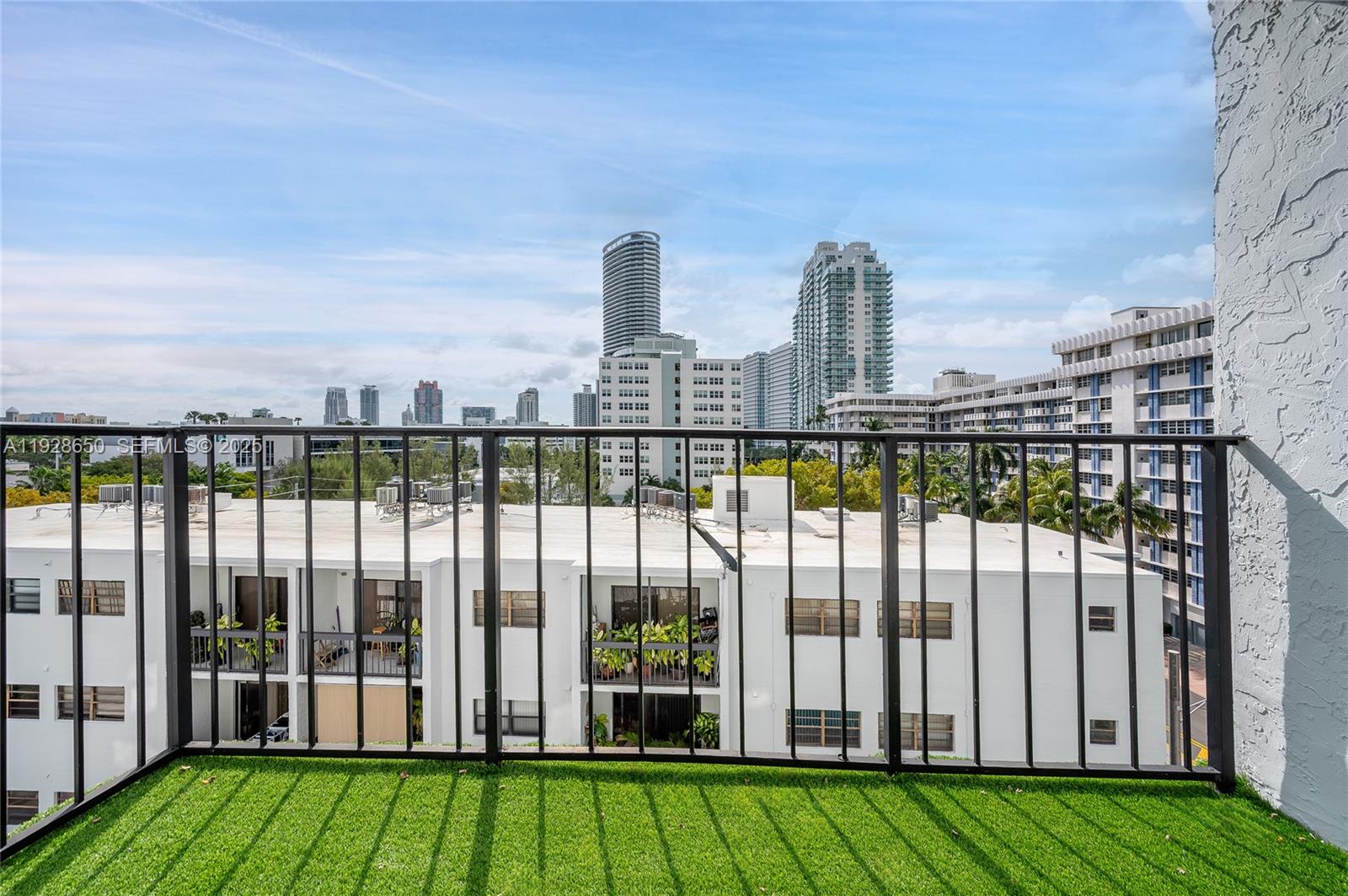 899 West Ave #7E Miami Beach, FL 33139