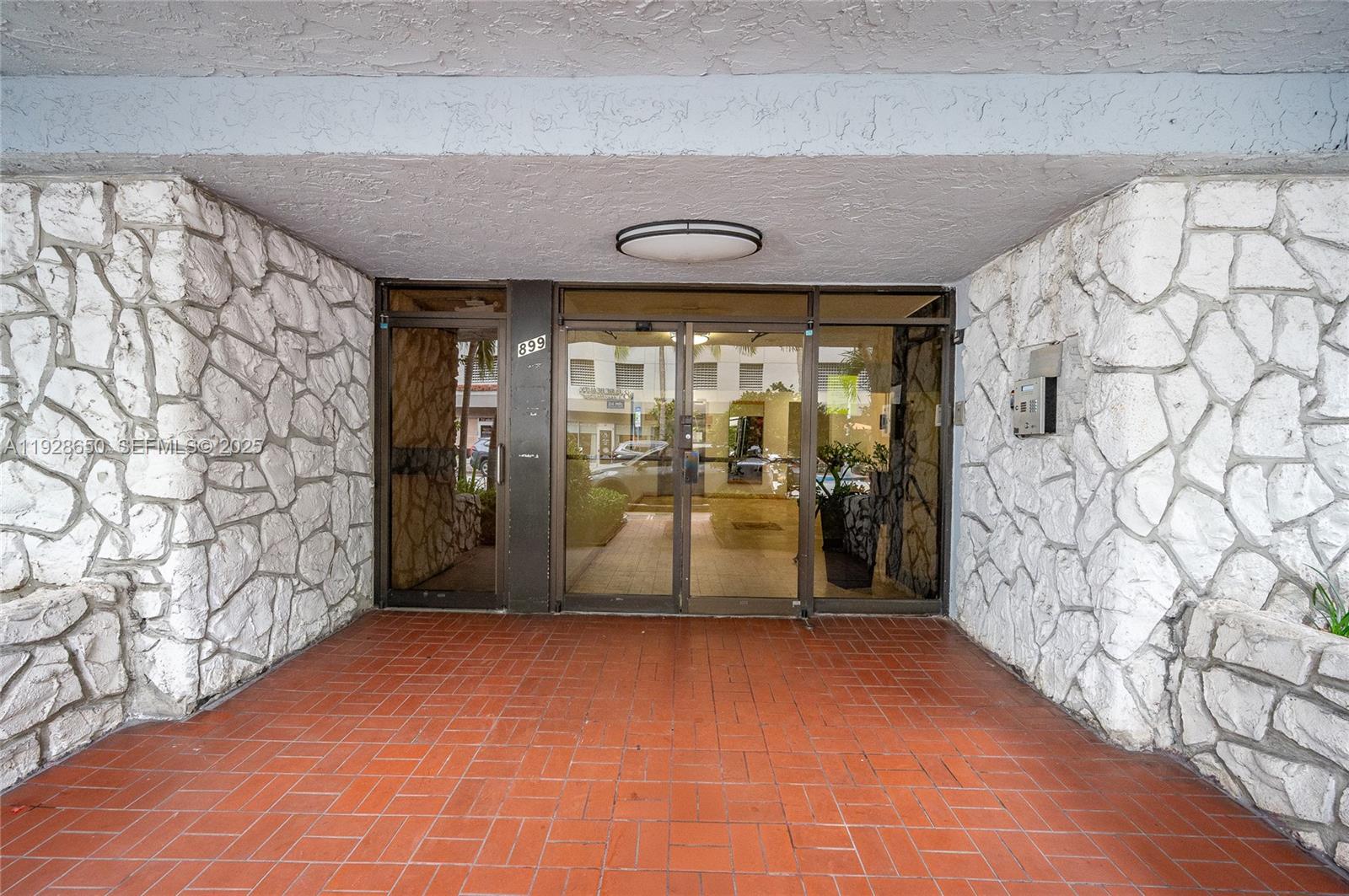 899 West Ave #7E Miami Beach, FL 33139