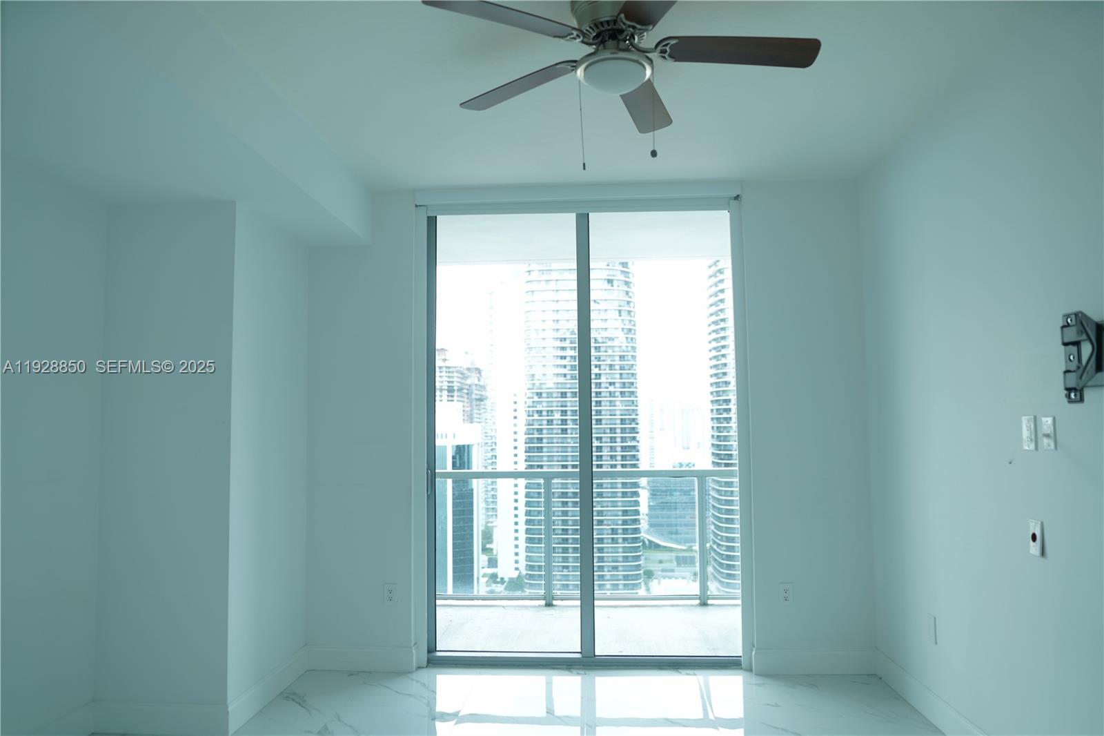 image Axis on Brickell North17