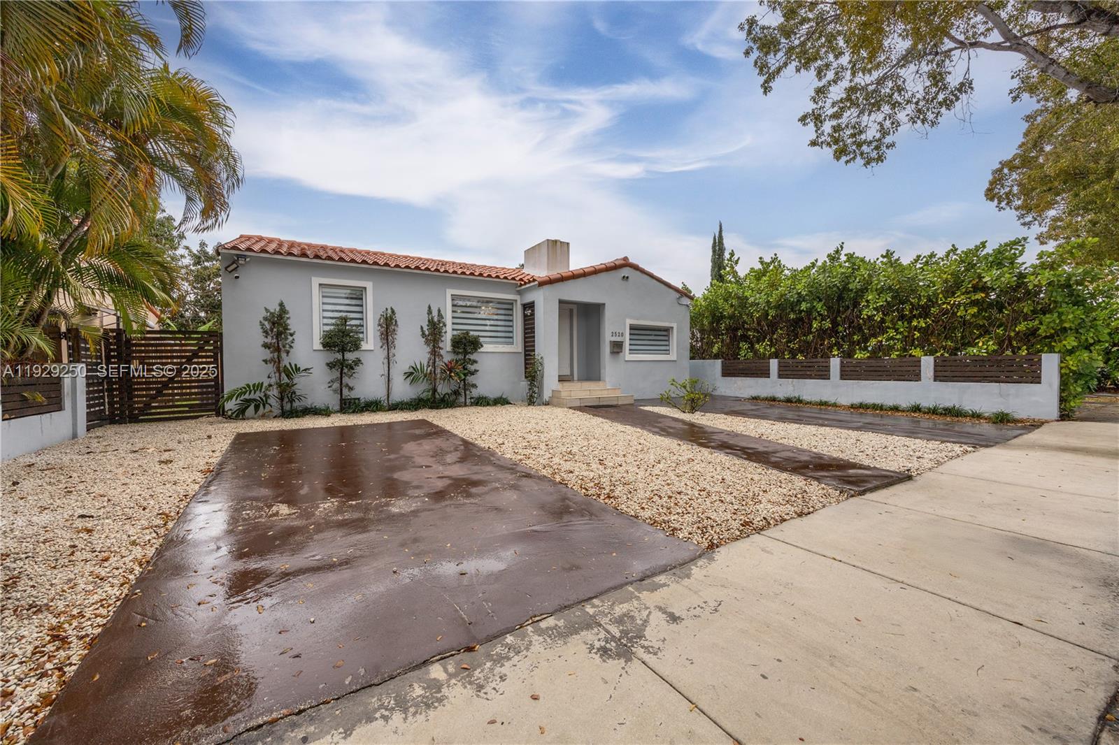 2520 SW 13th St Miami, FL 33145