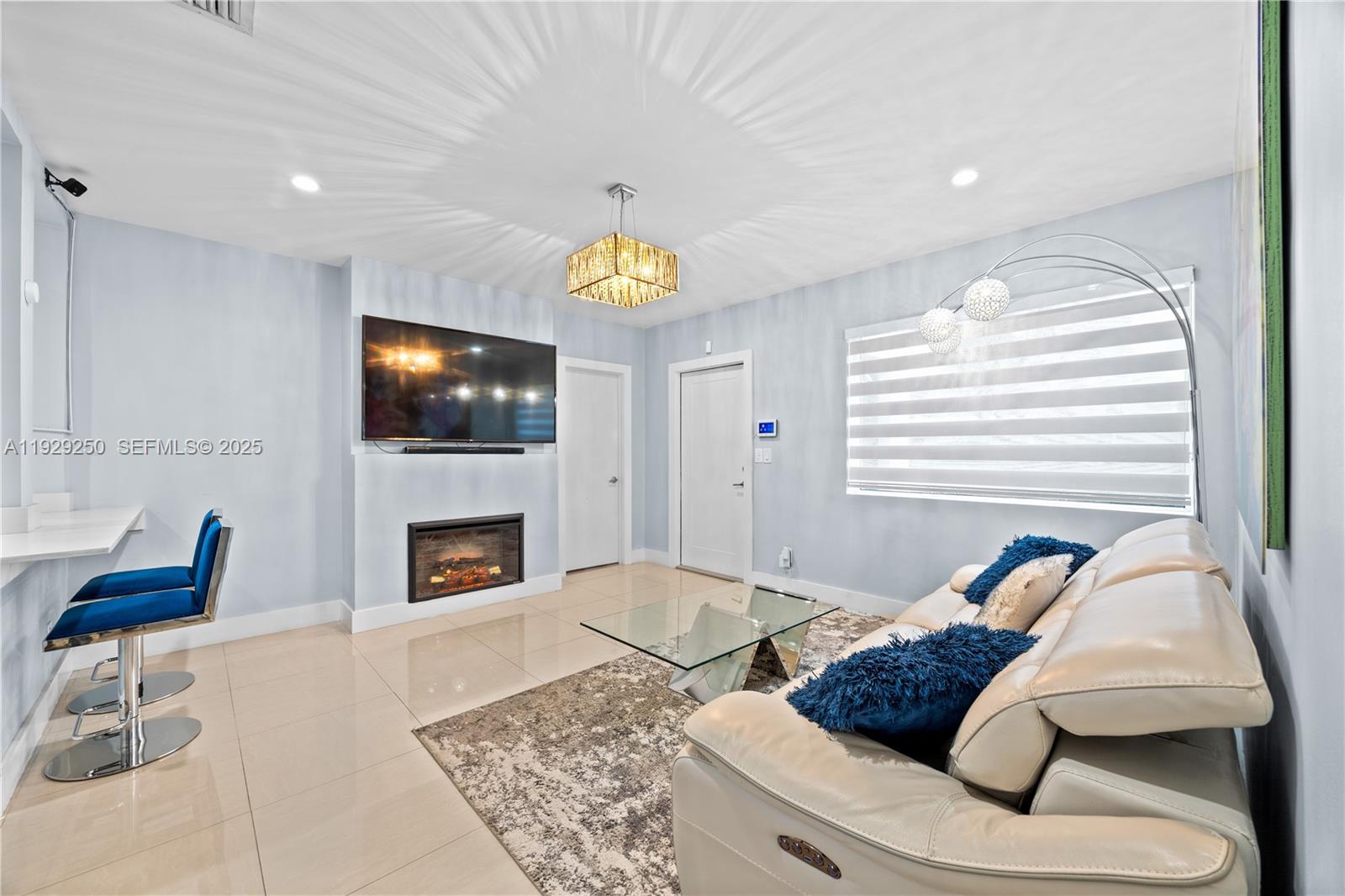 2520 SW 13th St Miami, FL 33145