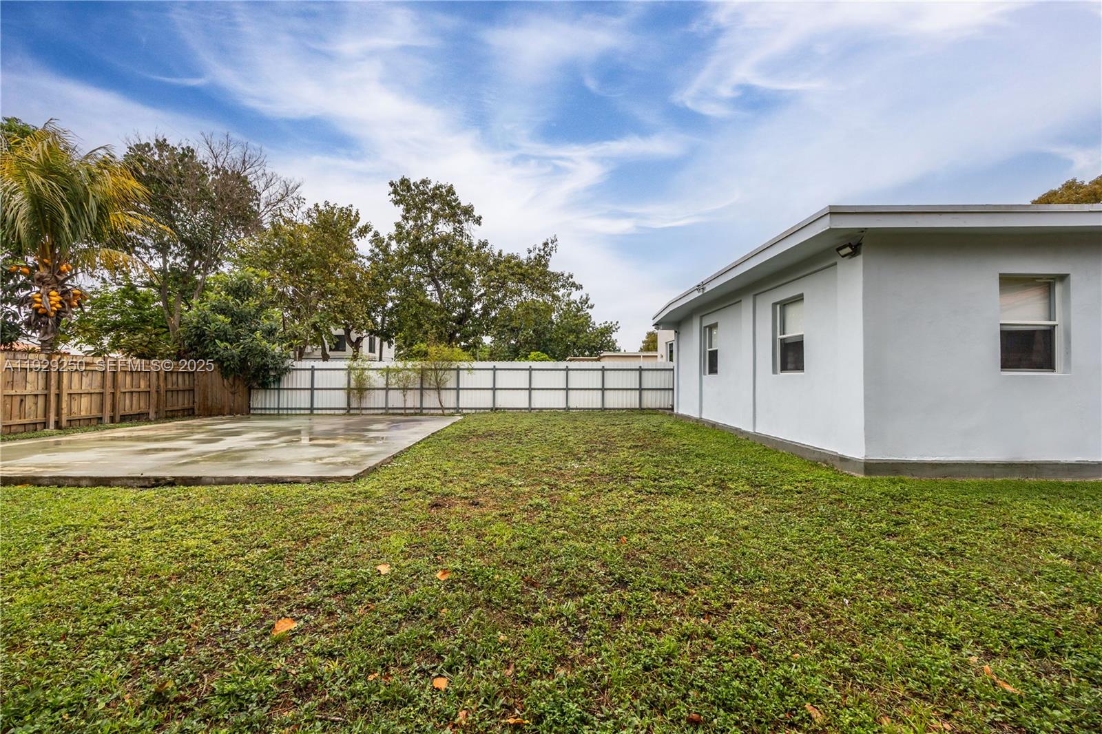 2520 SW 13th St Miami, FL 33145