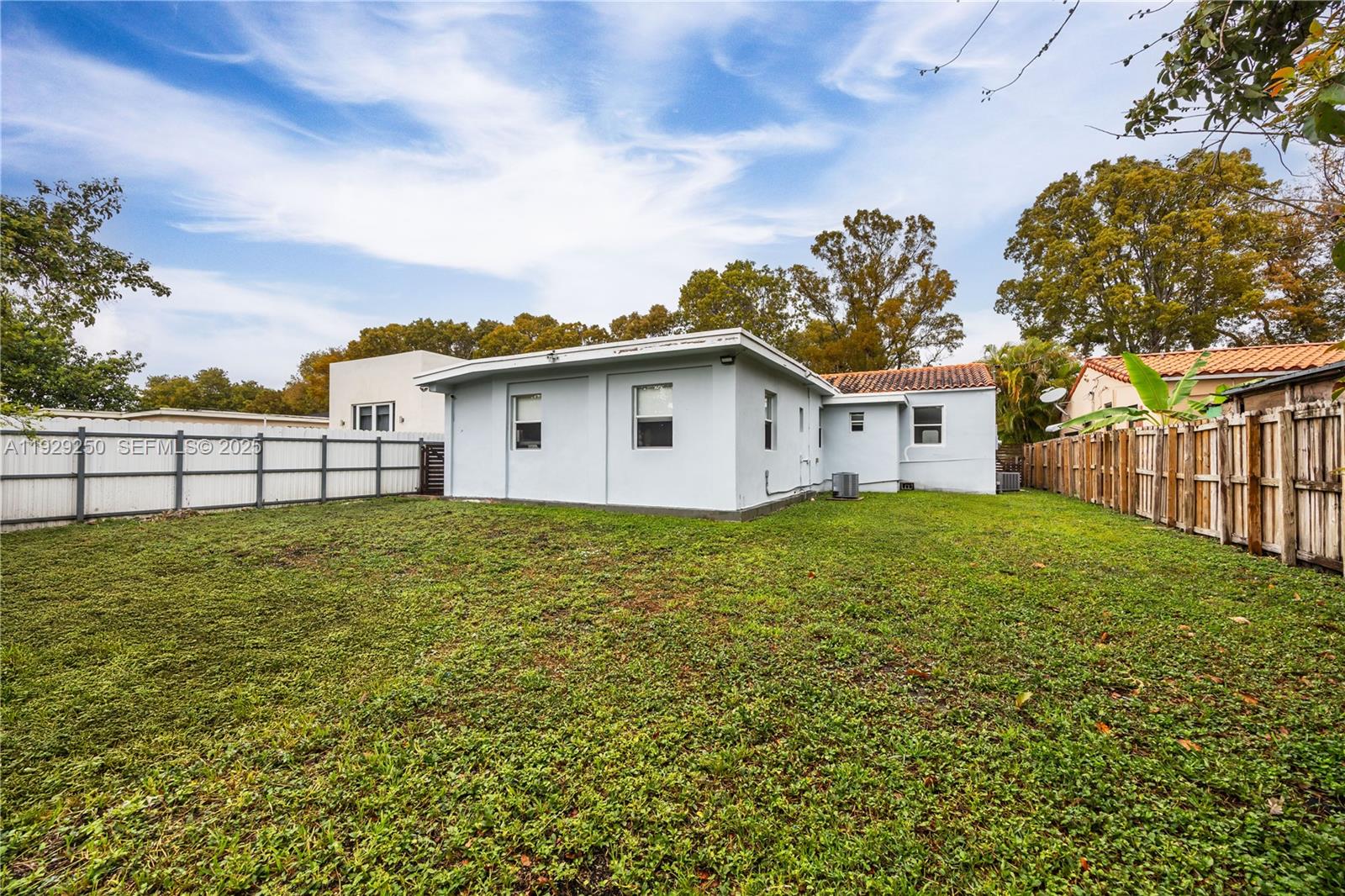 2520 SW 13th St Miami, FL 33145