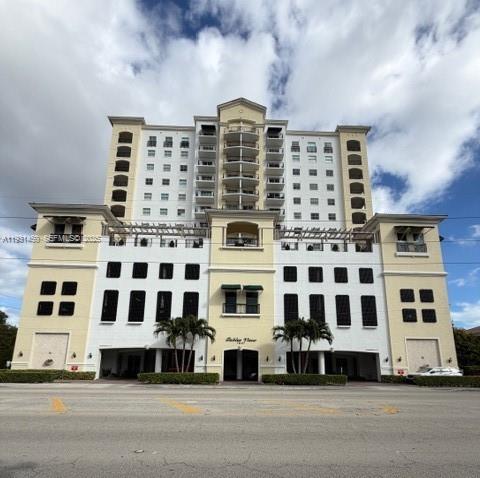 1627 SW 37th Ave #406