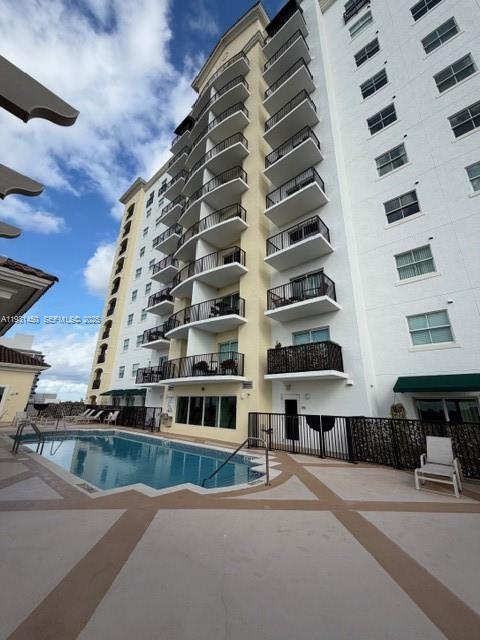 1627 SW 37th Ave #406 Miami, FL 33145