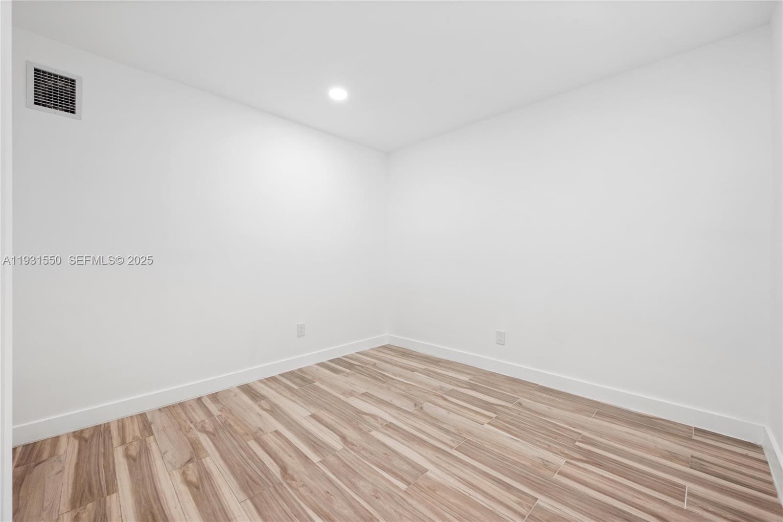 1001 NE 82nd St Miami, FL 33138