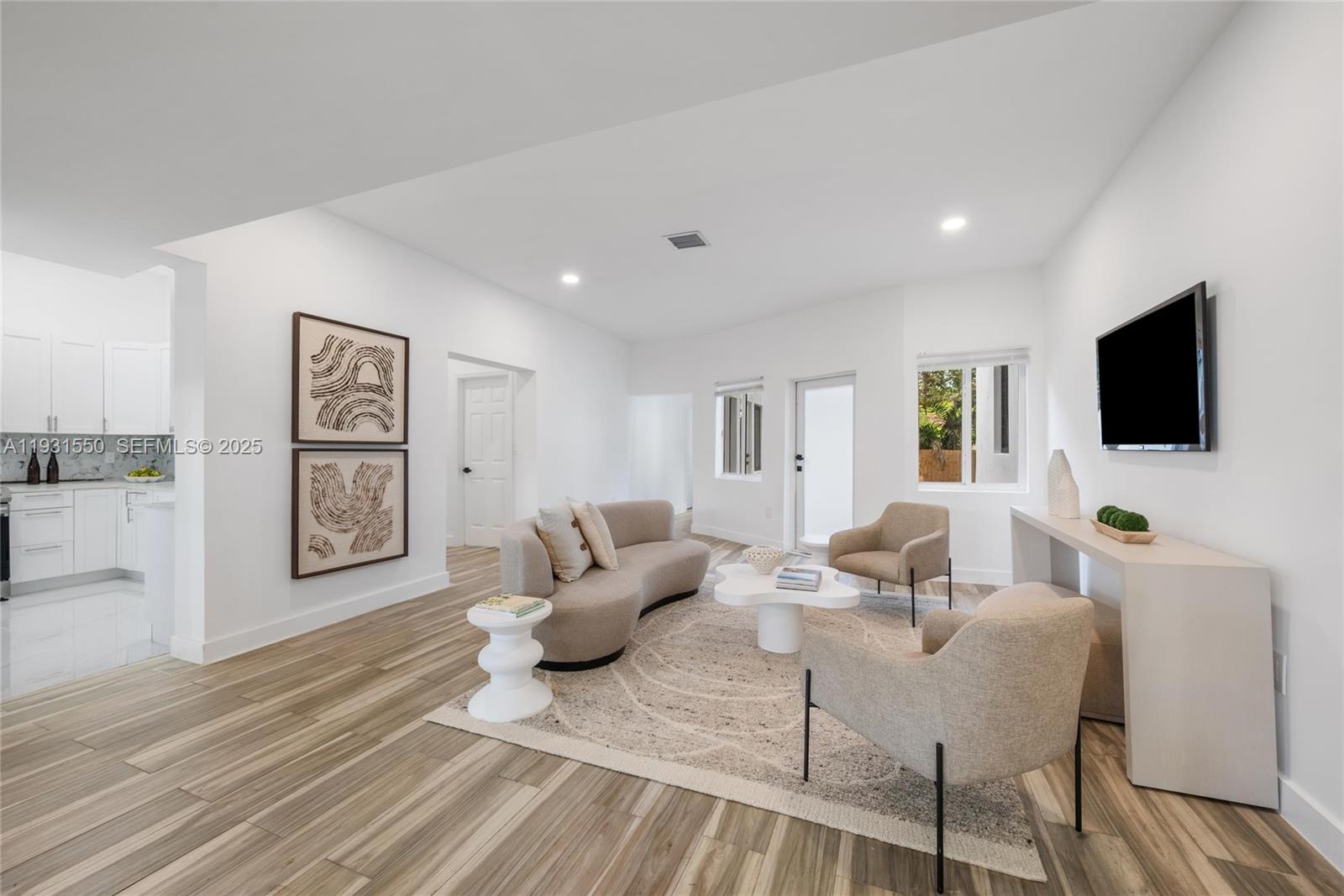 1001 NE 82nd St Miami, FL 33138