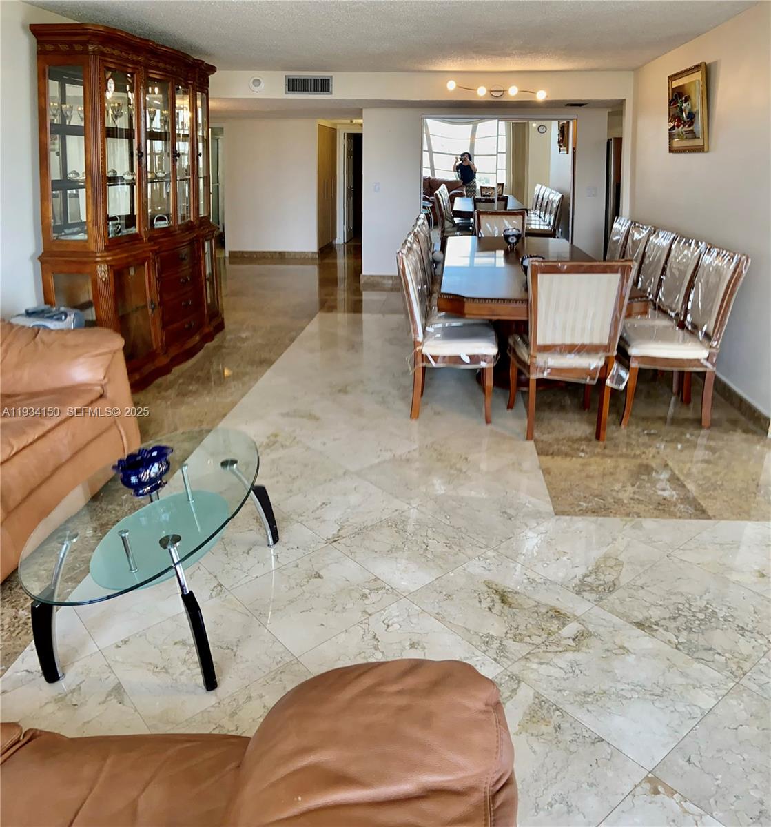 image Winston Towers 30022