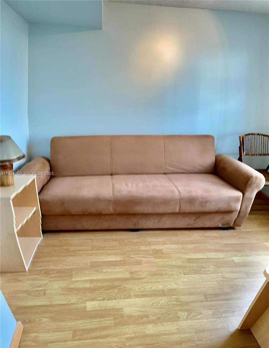 image Winston Towers 30027