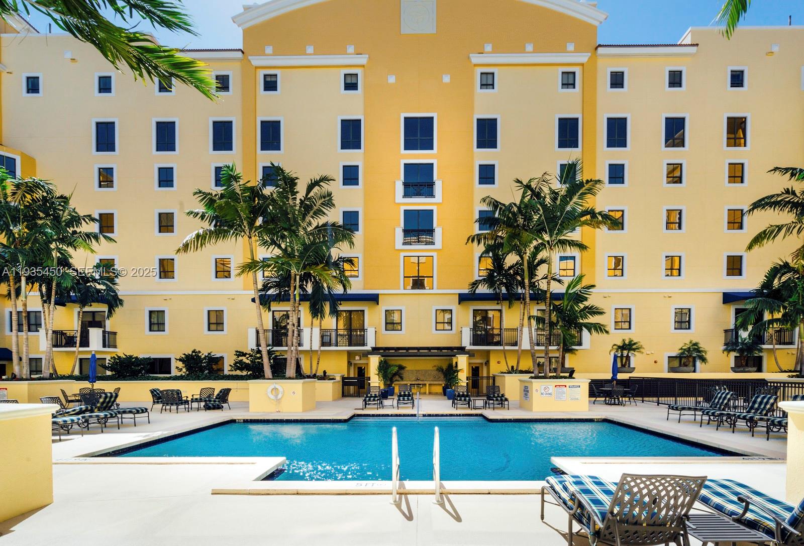 8395 SW 73rd Ave #521 Miami, FL 33143