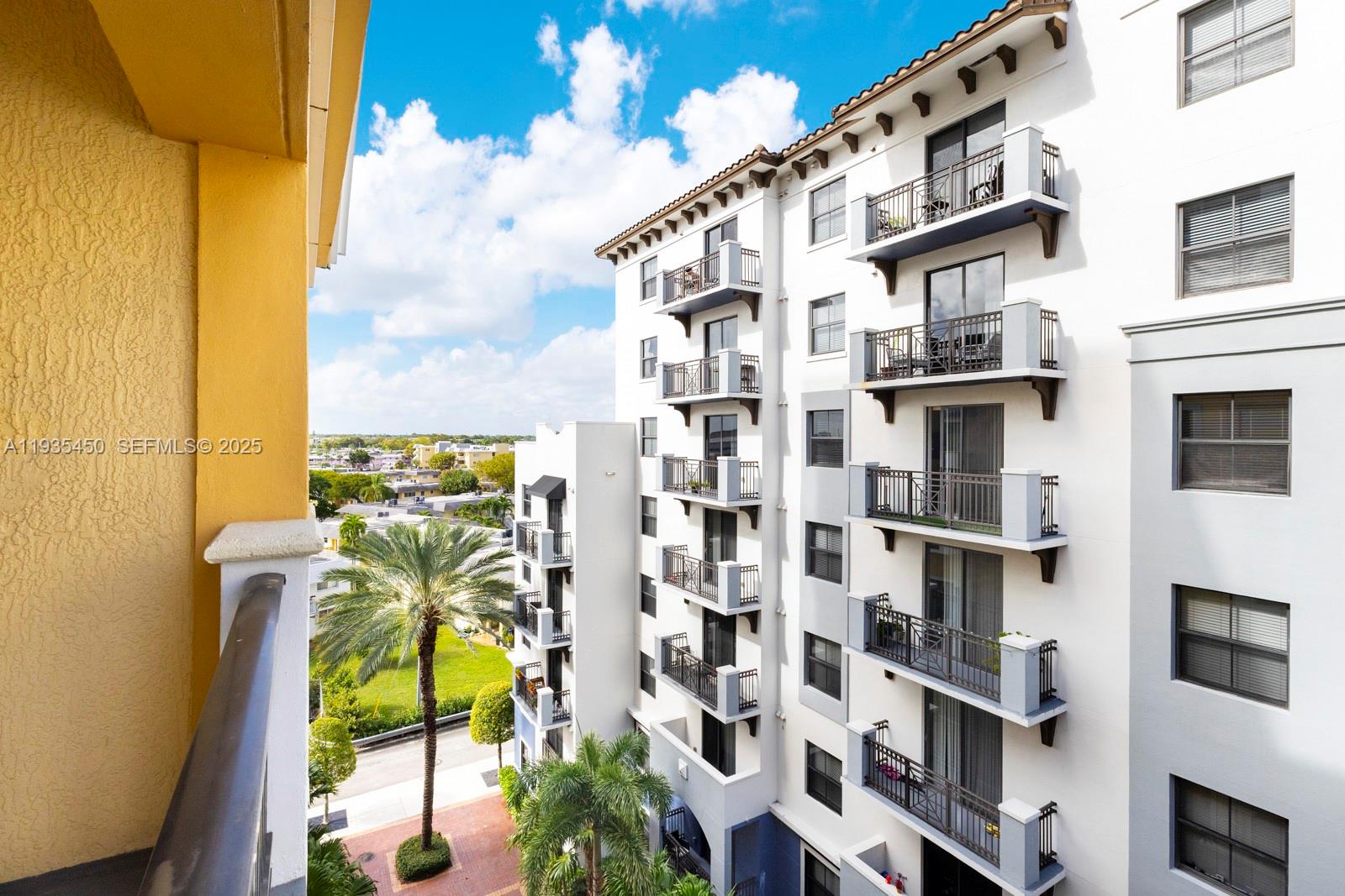 8395 SW 73rd Ave #521 Miami, FL 33143