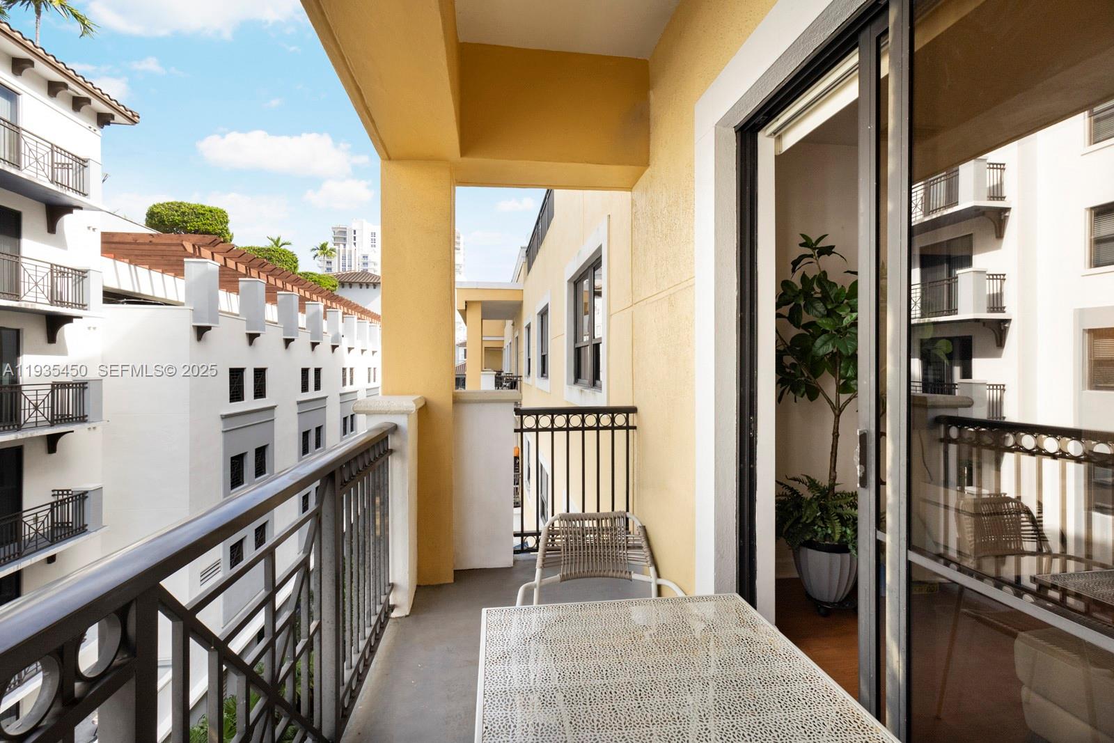 8395 SW 73rd Ave #521 Miami, FL 33143