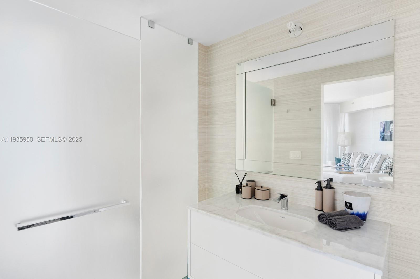 image Turnberry Ocean Club48