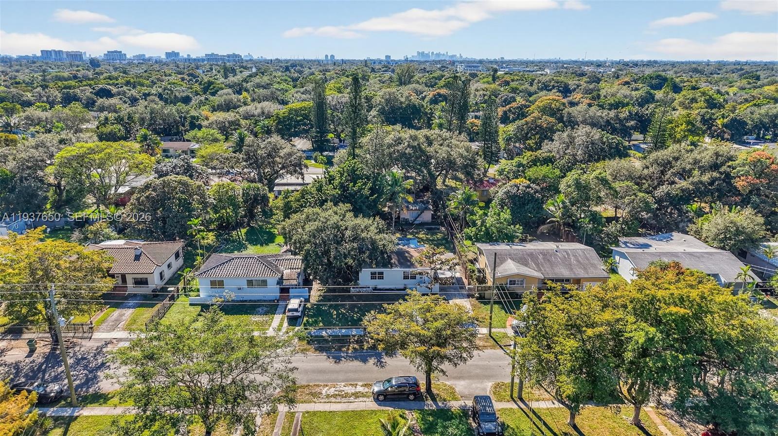 870 NE 144th St North Miami, FL 33161