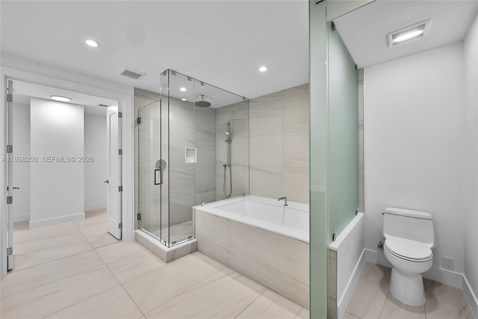 151 N Seabreeze #1701E Fort Lauderdale, FL 33304