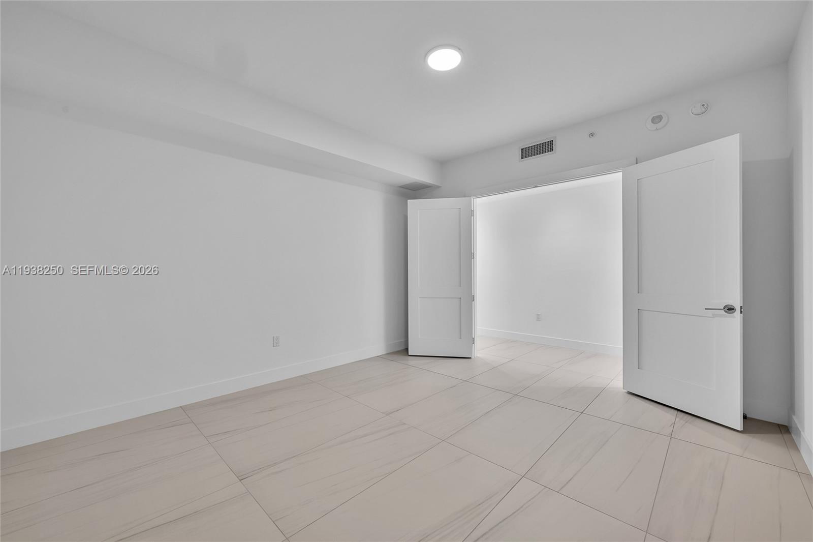 151 N Seabreeze #1701E Fort Lauderdale, FL 33304