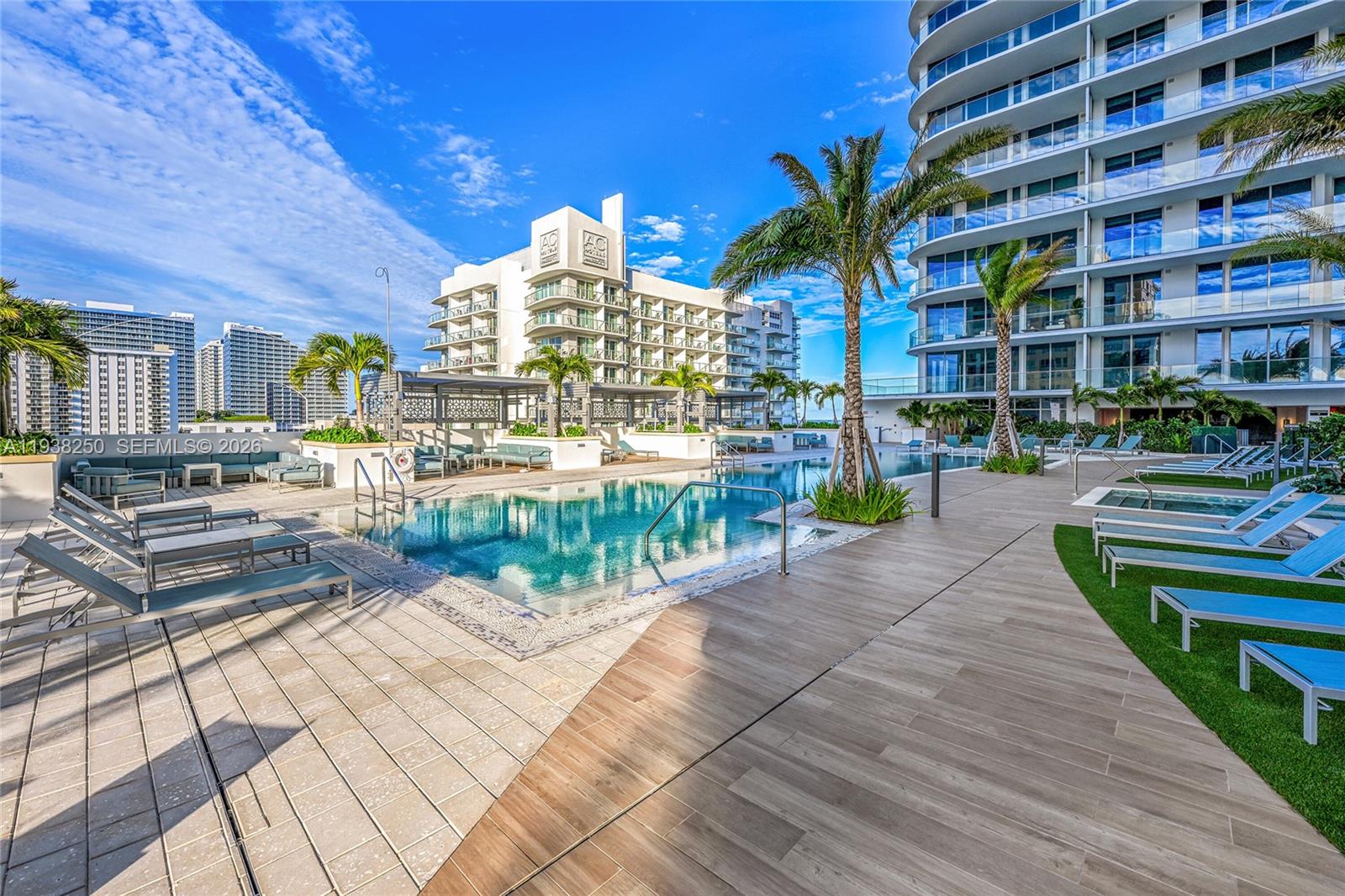 151 N Seabreeze #1701E Fort Lauderdale, FL 33304