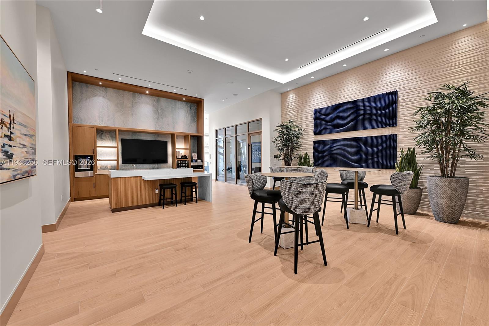 151 N Seabreeze #1701E Fort Lauderdale, FL 33304