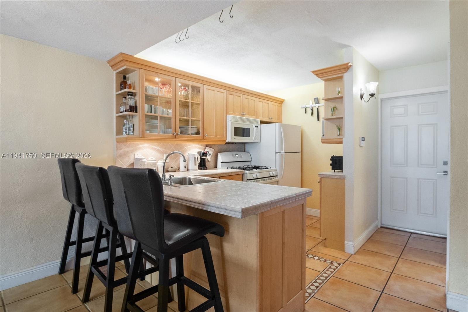 6703 N Kendall Dr #406 Pinecrest, FL 33156