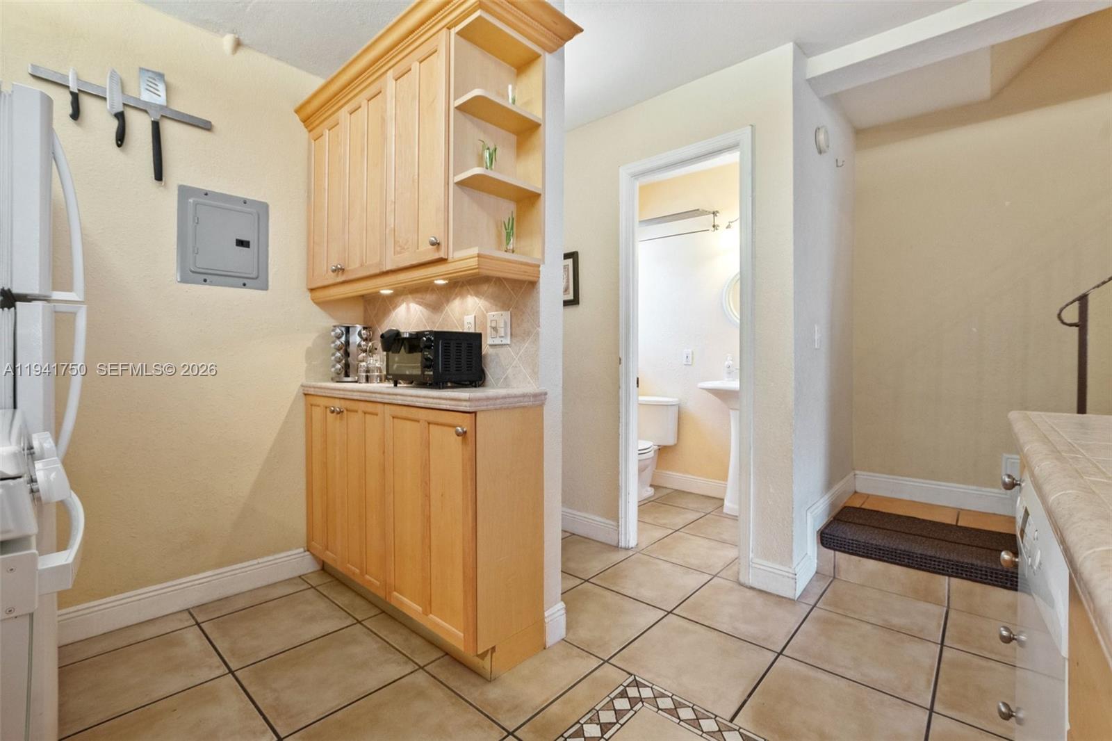 6703 N Kendall Dr #406 Pinecrest, FL 33156