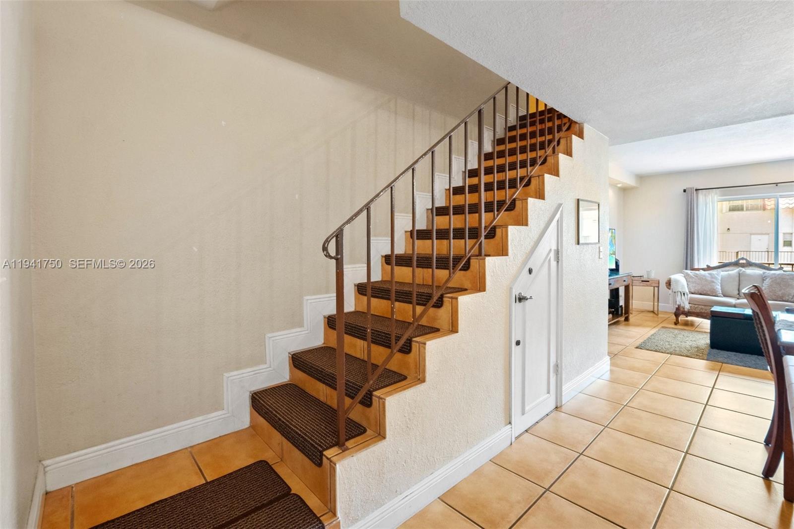 6703 N Kendall Dr #406 Pinecrest, FL 33156