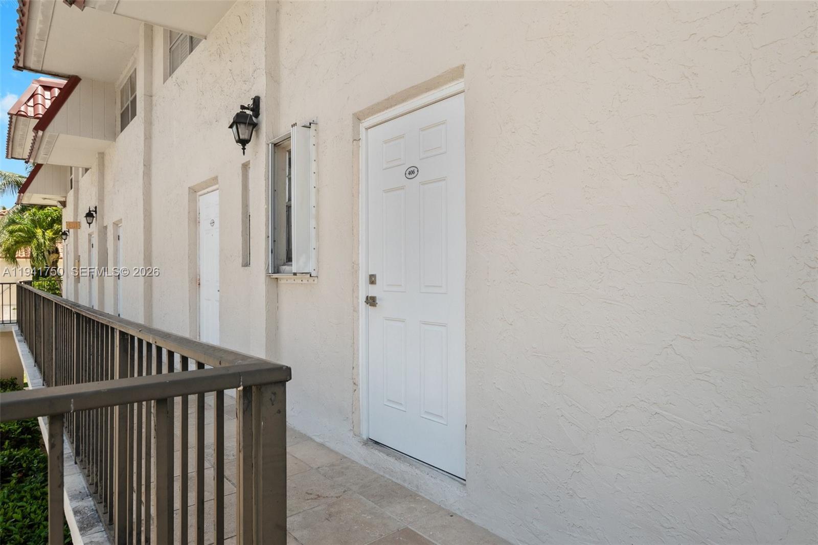 6703 N Kendall Dr #406 Pinecrest, FL 33156