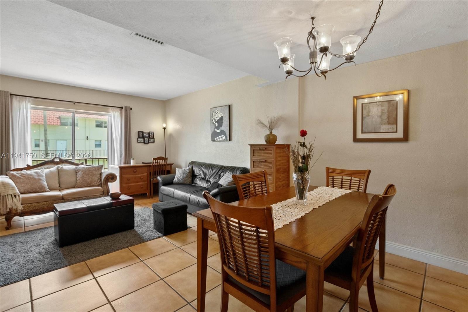 6703 N Kendall Dr #406 Pinecrest, FL 33156