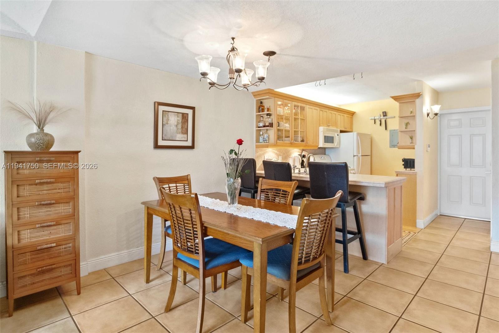 6703 N Kendall Dr #406 Pinecrest, FL 33156