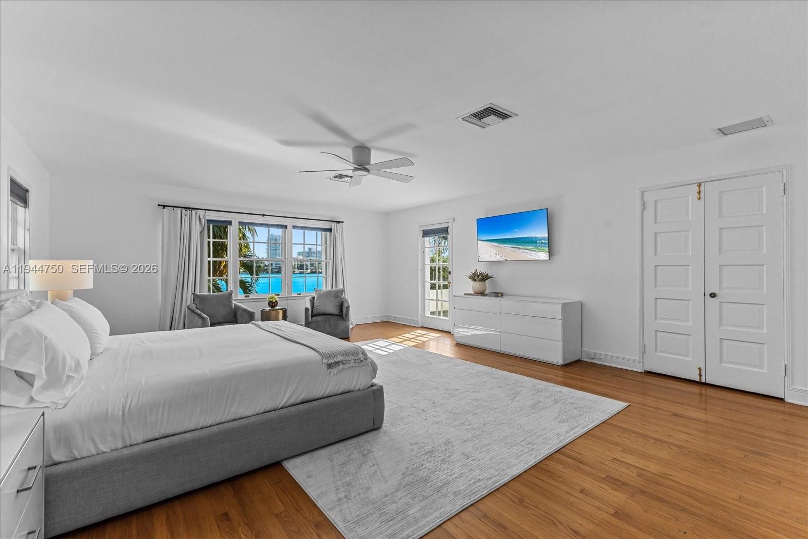 333 E Rivo Alto Dr Miami Beach, FL 33139