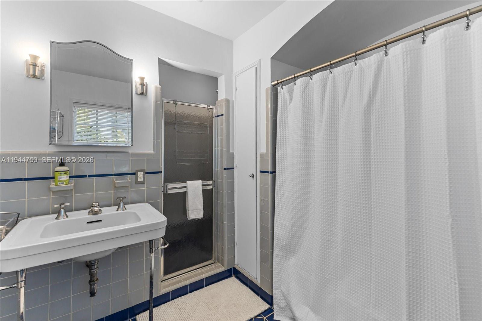 333 E Rivo Alto Dr Miami Beach, FL 33139