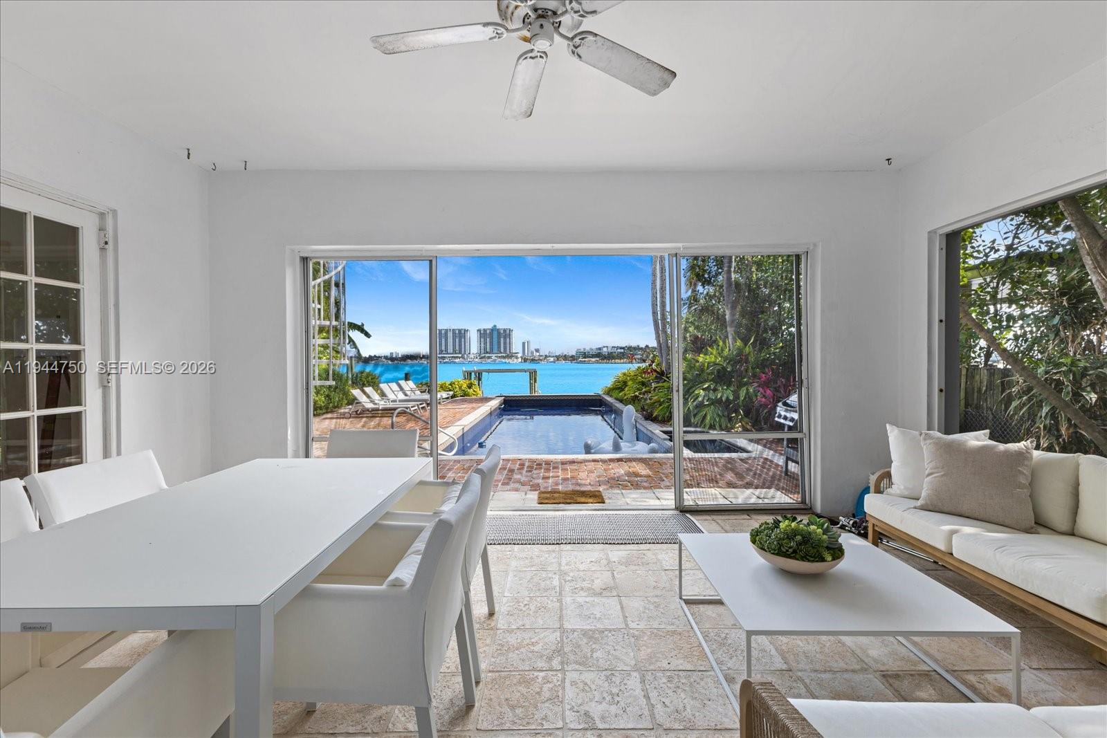 333 E Rivo Alto Dr Miami Beach, FL 33139