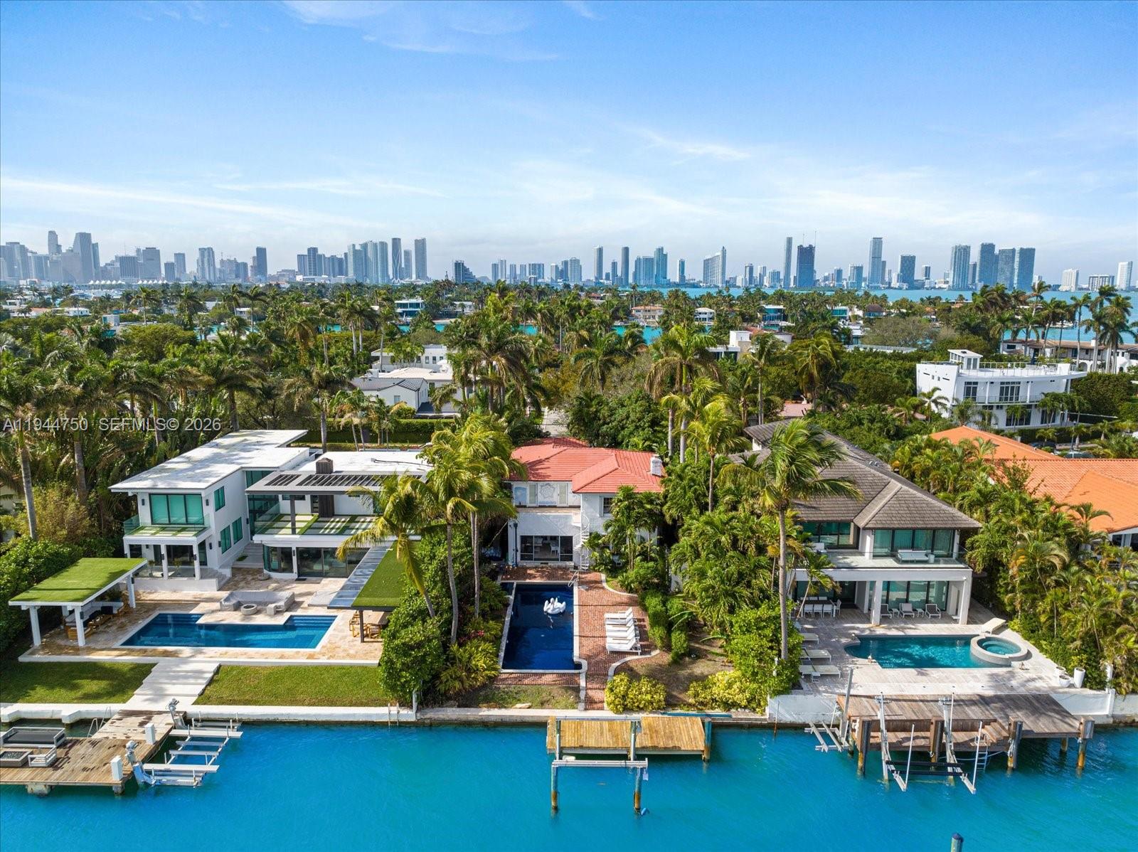 333 E Rivo Alto Dr Miami Beach, FL 33139