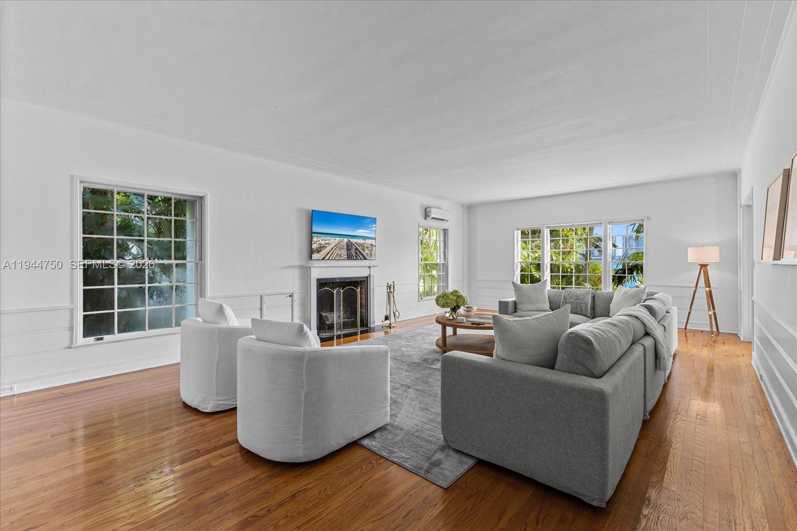 333 E Rivo Alto Dr Miami Beach, FL 33139