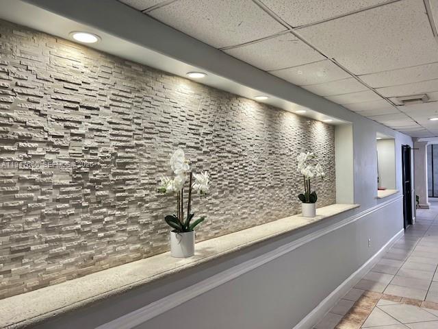 2016 Bay Dr #405 Miami Beach, FL 33141