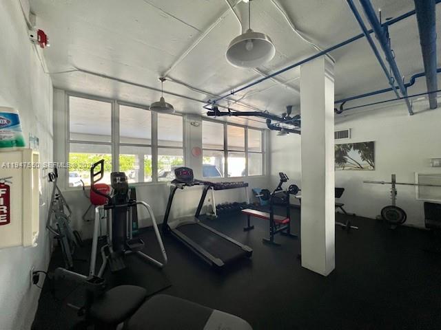 2016 Bay Dr #405 Miami Beach, FL 33141