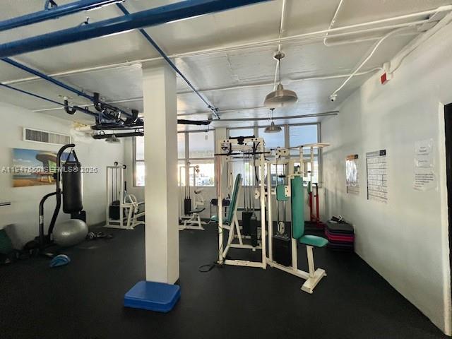 2016 Bay Dr #405 Miami Beach, FL 33141