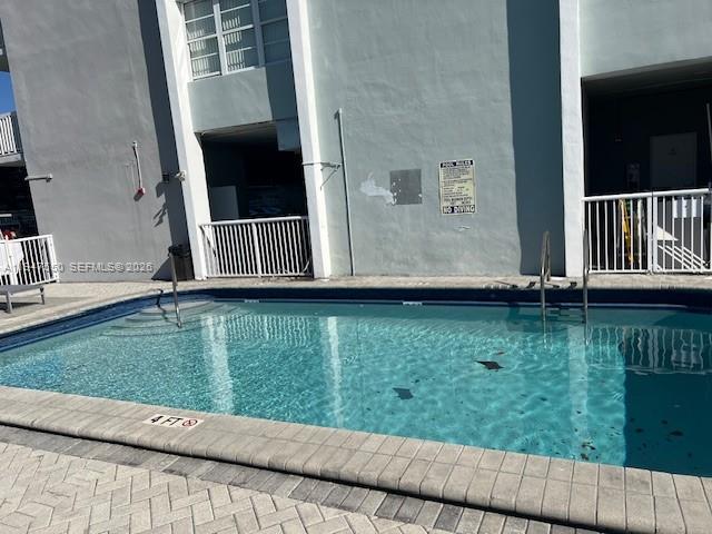 2016 Bay Dr #405 Miami Beach, FL 33141