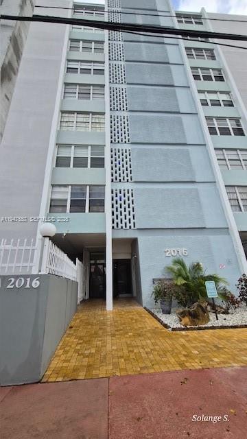 2016 Bay Dr #405 Miami Beach, FL 33141