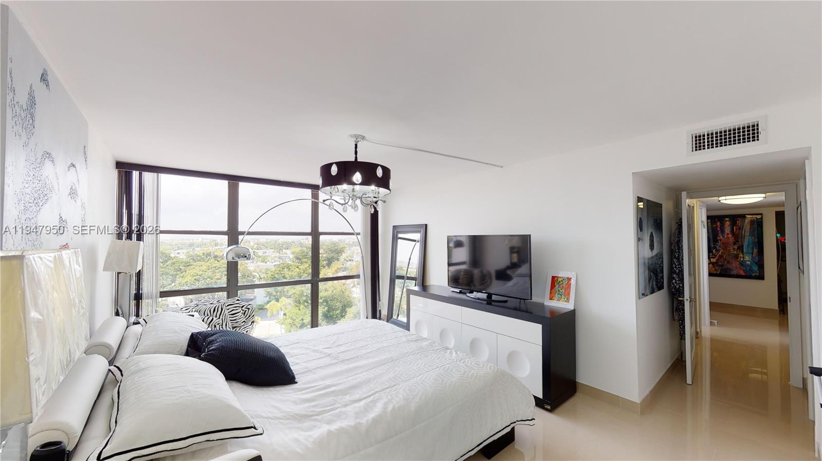 800 Parkview Dr #709 Hallandale Beach, FL 33009