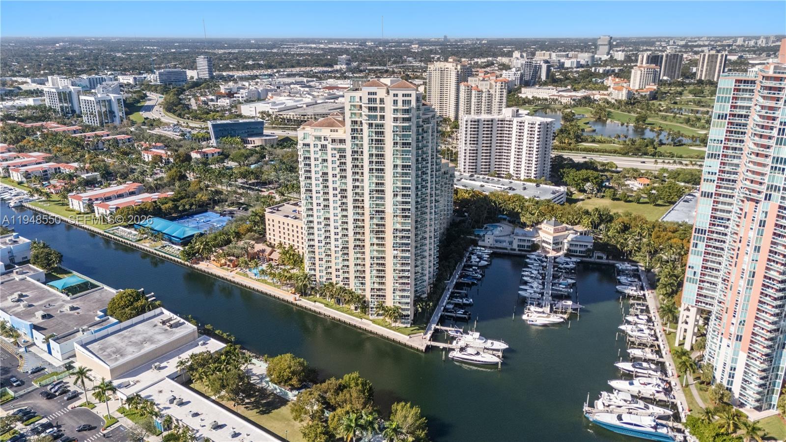 3340 NE 190th St #908