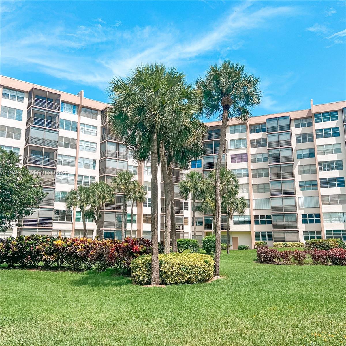 1000 Saint Charles Pl #721