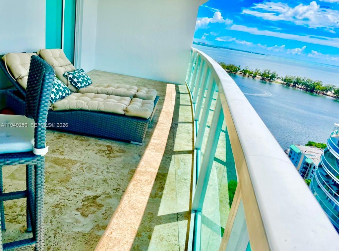 2101 Brickell Ave #2110