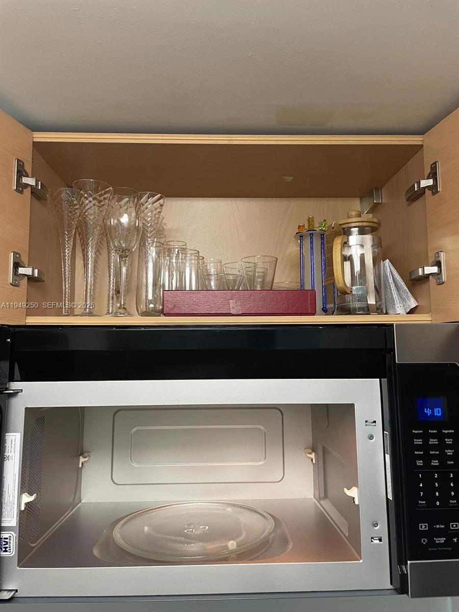 image Skyline on Brickell12