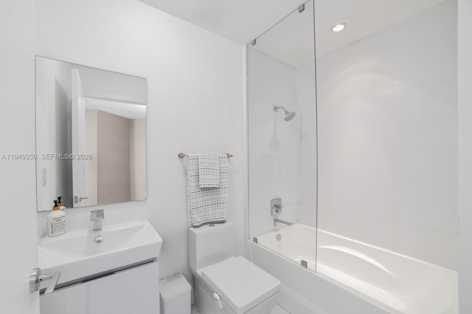 2020 N Bayshore Dr #PH4302 Miami, FL 33137