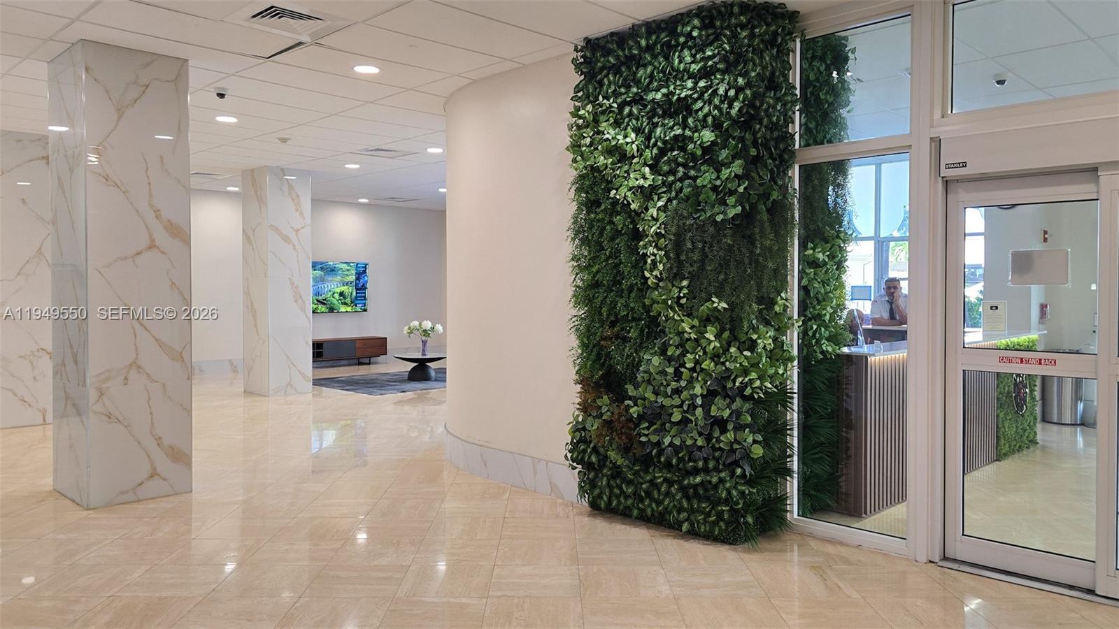 image Winston Towers 10025