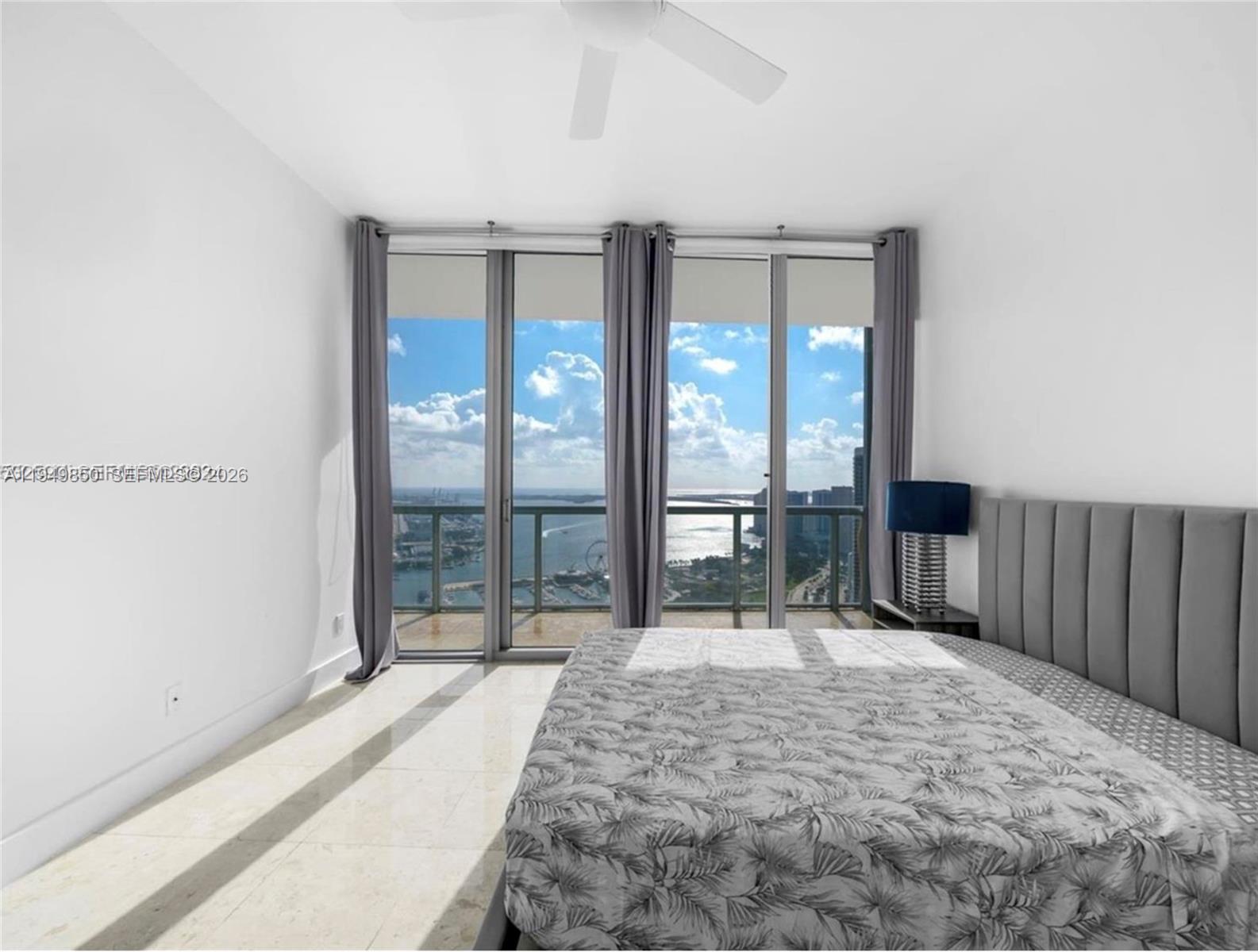 888 Biscayne Blvd #4806 Miami, FL 33132